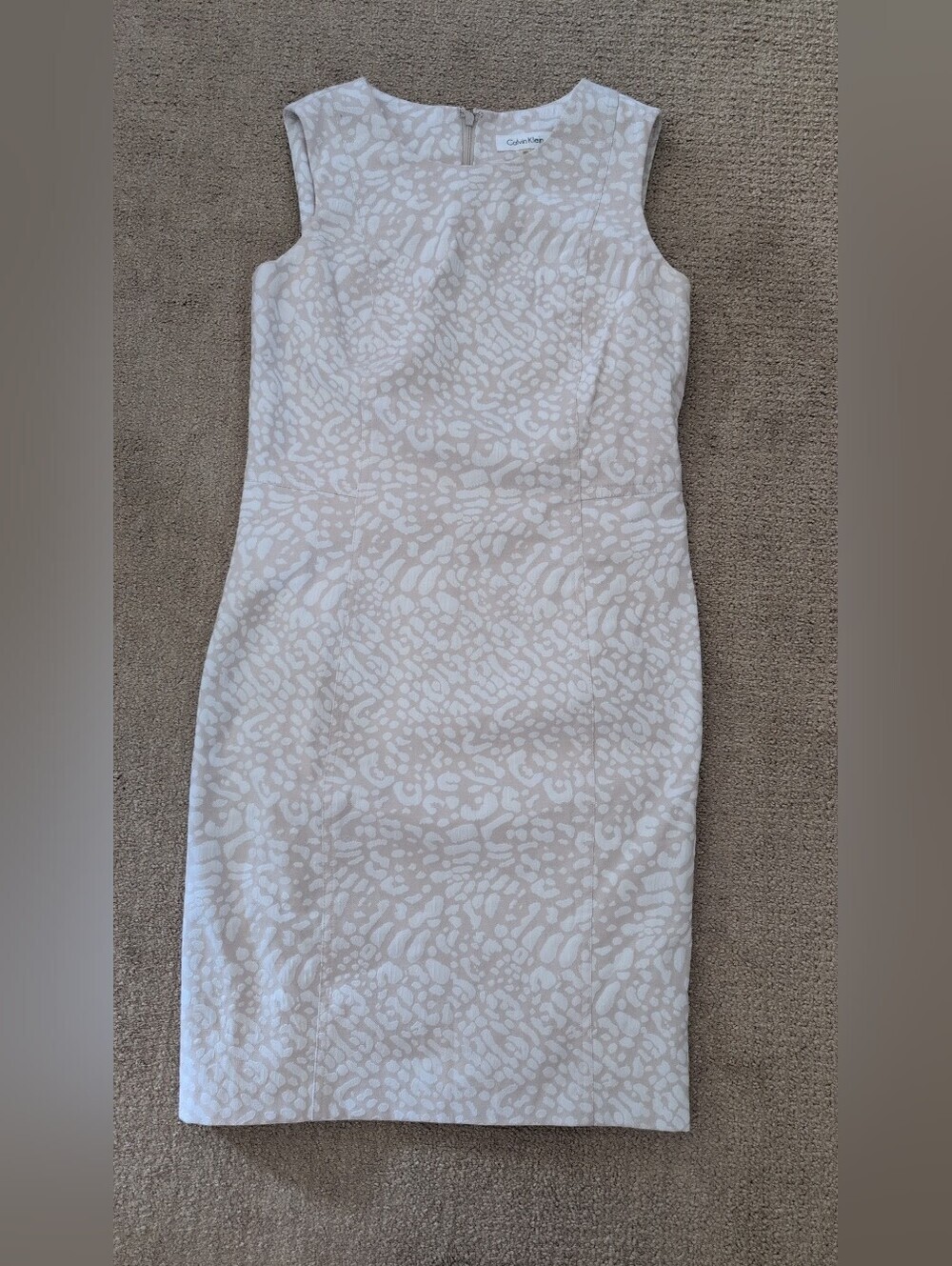 Calvin Klein Petite Sleeveless Leopard Animal Print Jacquard Sheath Dress
